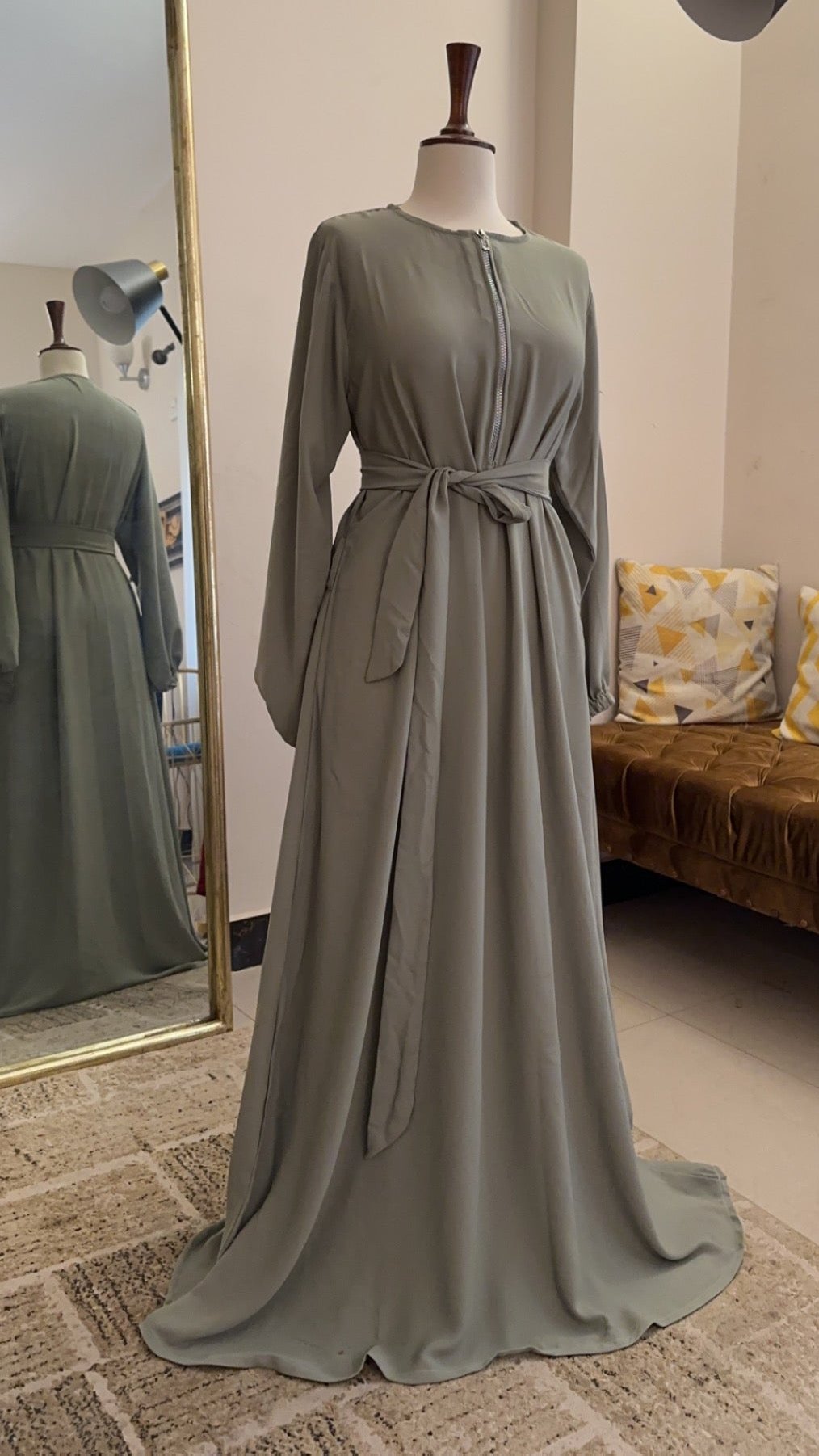 Zip style abaya Pastel Green