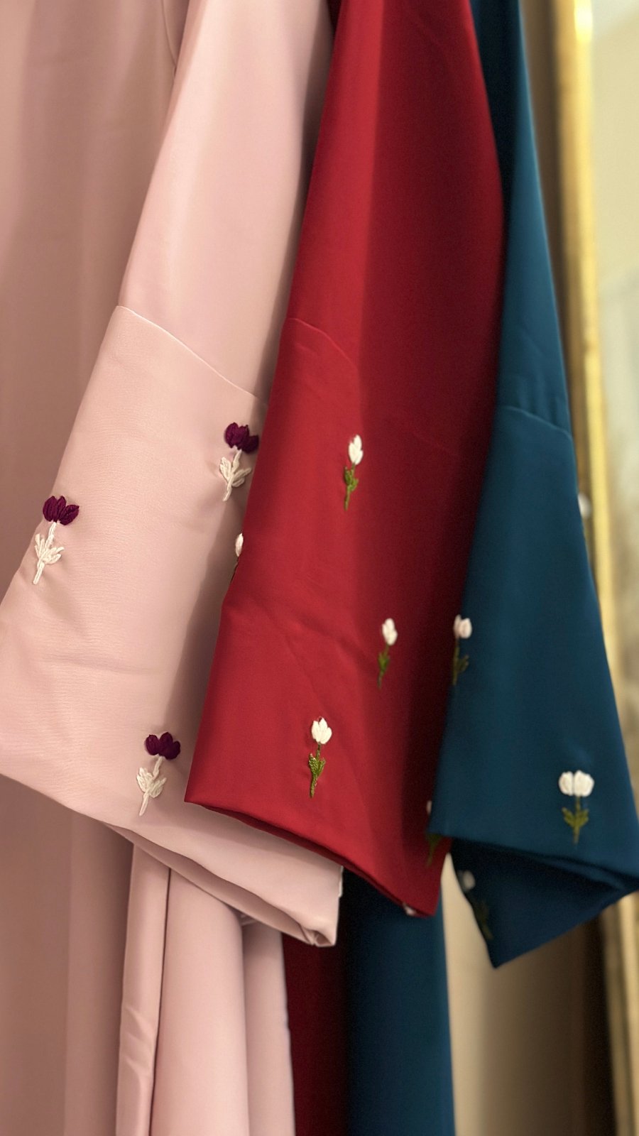 Tulips floral abaya (Available in more colors)