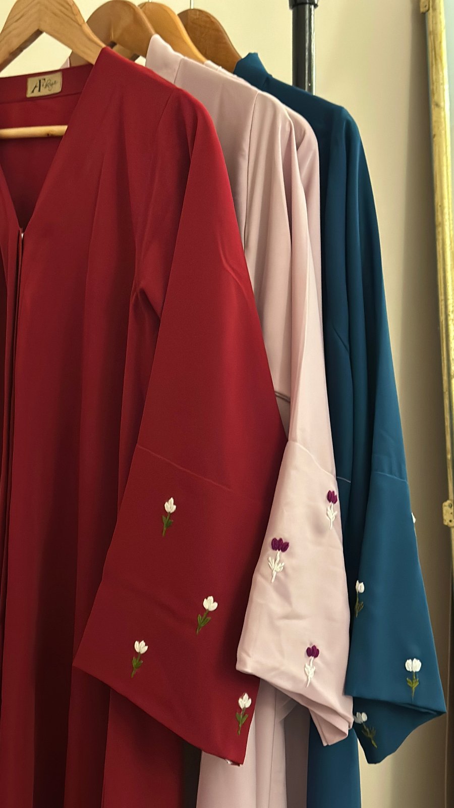 Tulips floral abaya (Available in more colors)