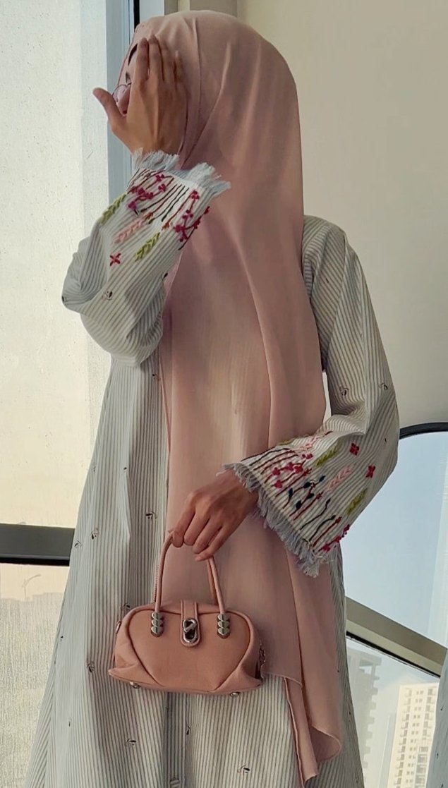 Autumn Flower Sleeves Abaya