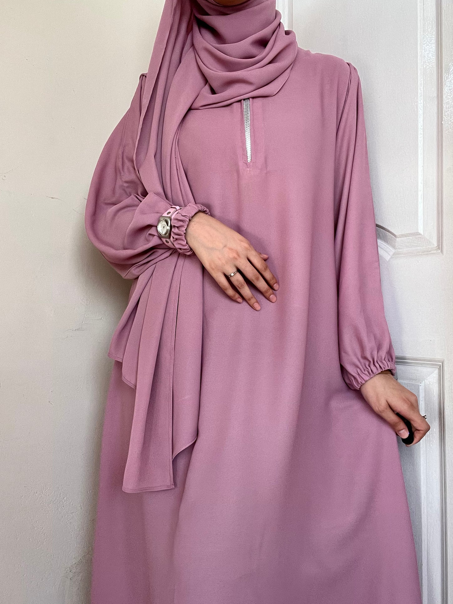 Zip Style Abaya with Belt