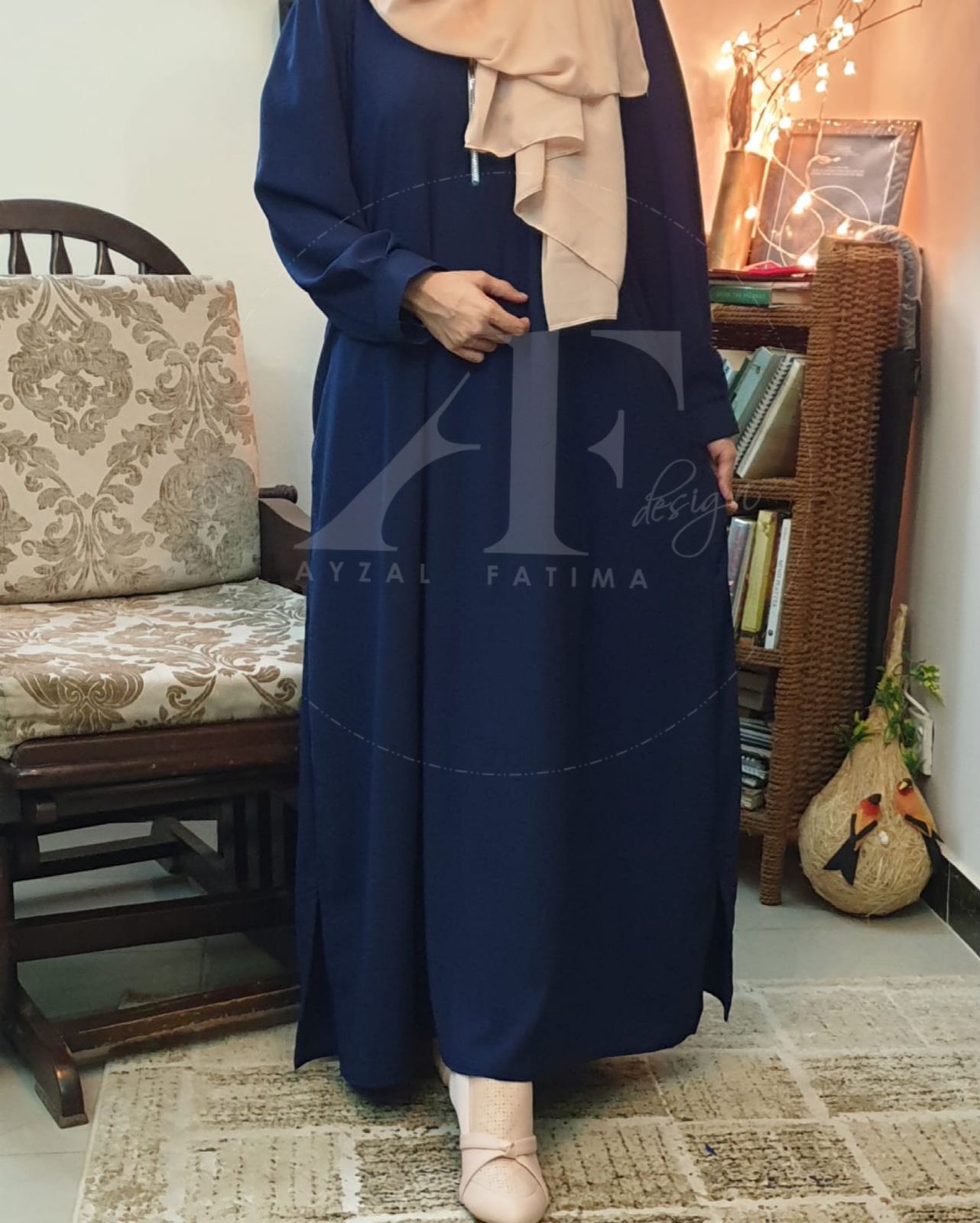 Grey Zip Style Abaya with cuff and pockets