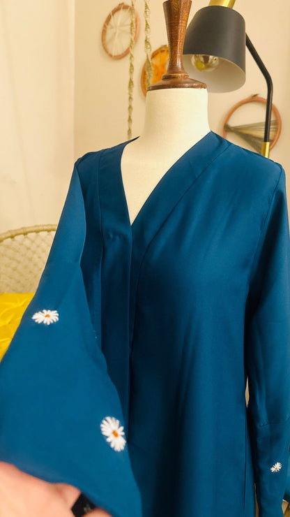 Daisy floral abaya (Available in more colors)