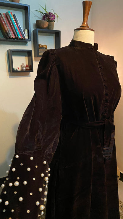 Velvet Cuff Work Abaya