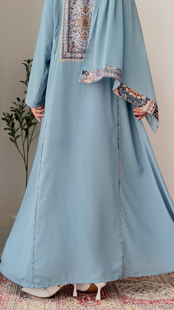 Traditionally Chic