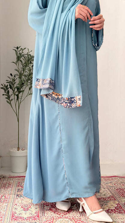Traditionally Chic