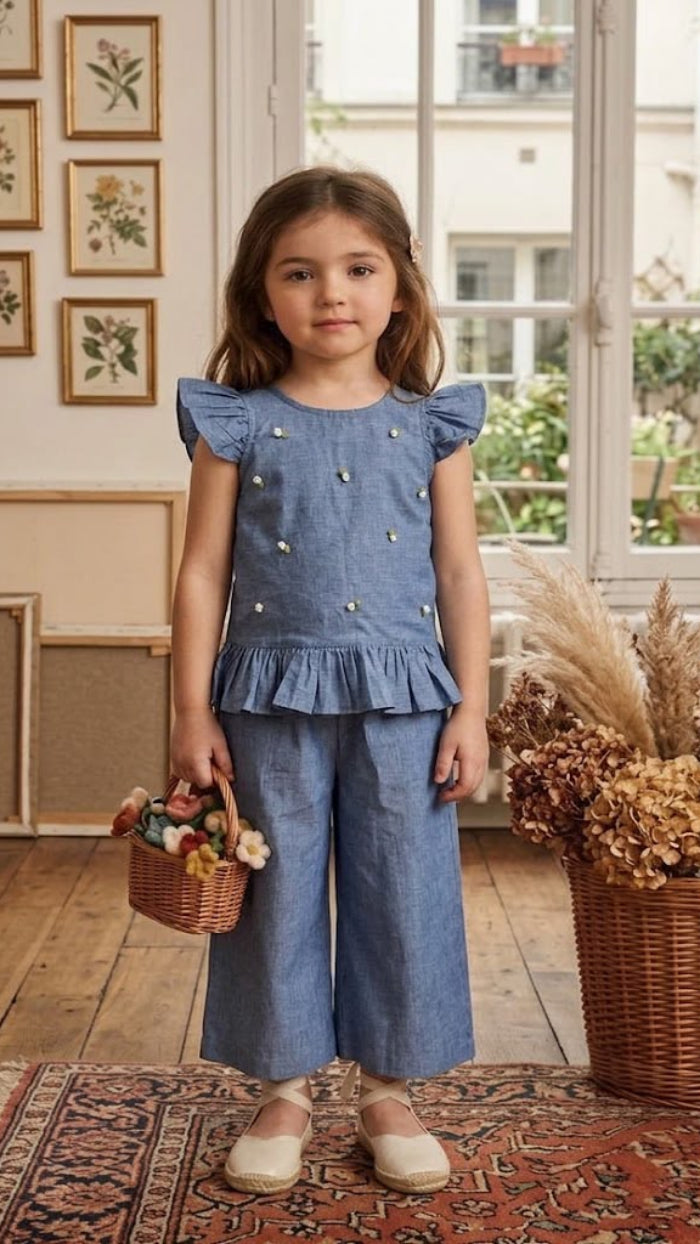 Luna Blue