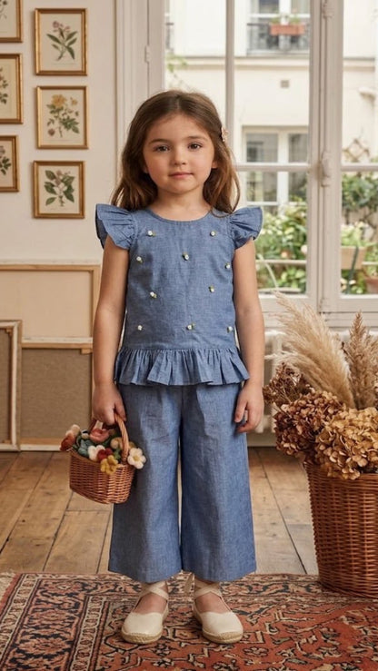 Luna Blue