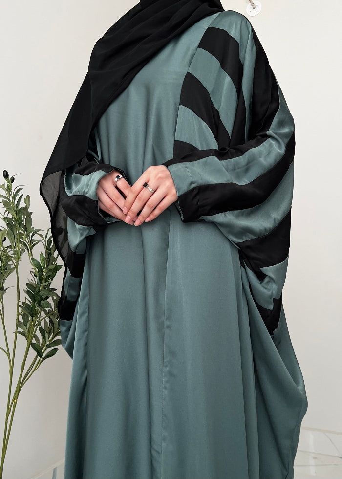 Striped Baggy Style Abaya