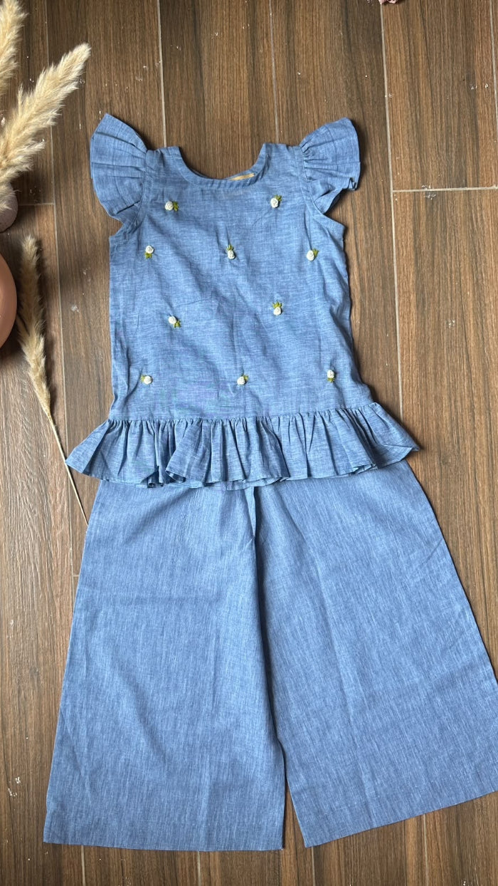 Luna Blue
