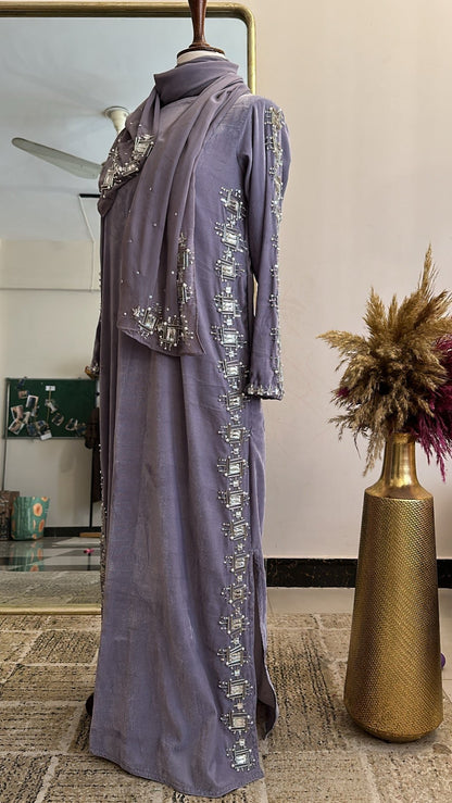 Velvet Iconic Abaya